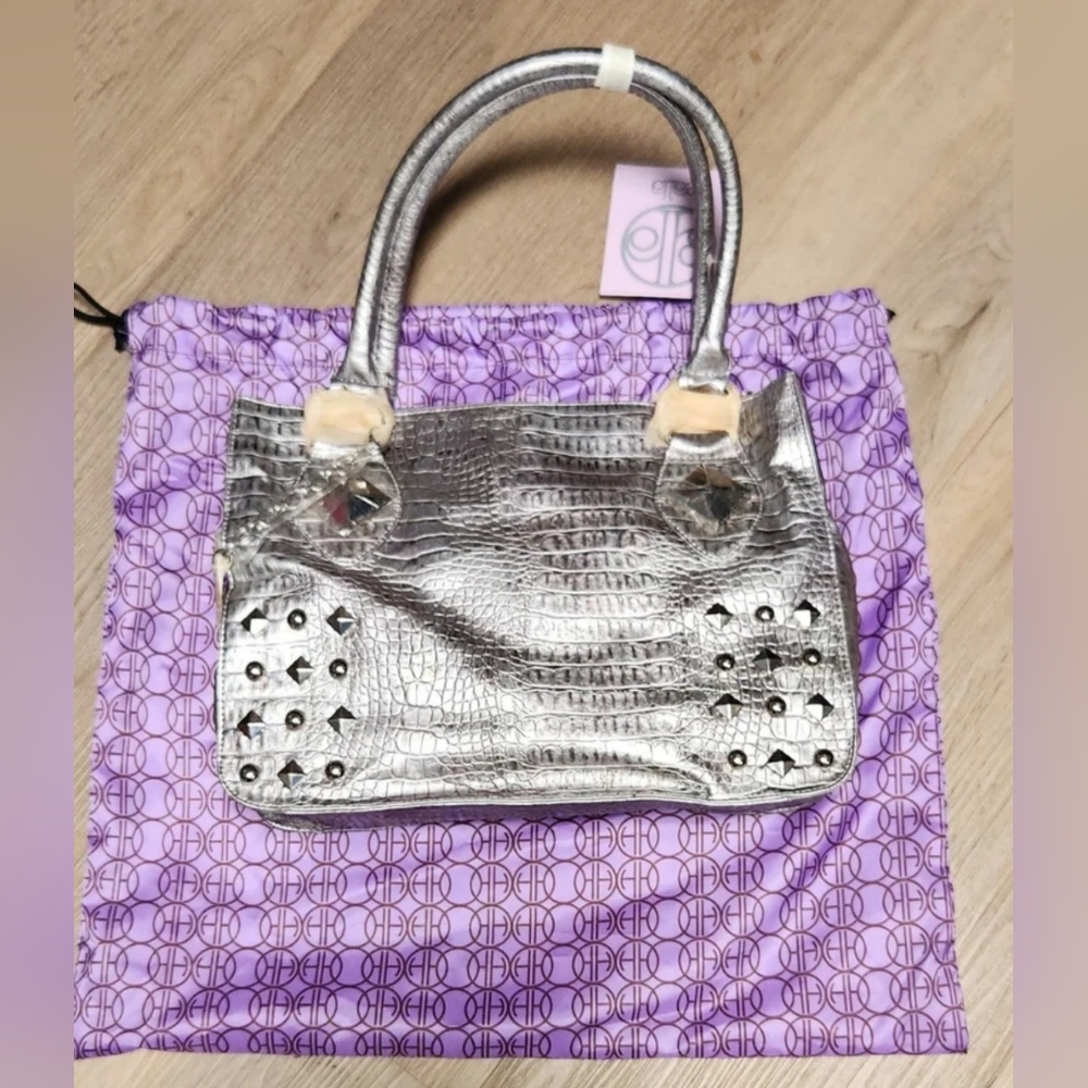 Beautiful Purse/Shoulder Bag by Calla BIN M